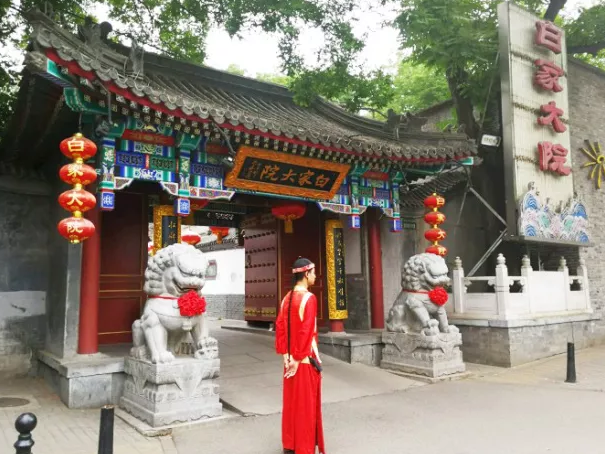 老北京宫廷餐厅体验一把满清贵族风